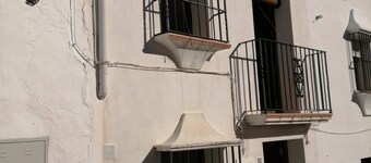 Holiday Home "La Casita Azul" with Mountain View, Private Terrace & Wi-Fi