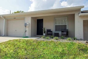 Exterior - Modern Home in Dade City | Family Friendly Getaway (Dade City)