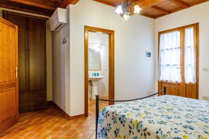 1 habitación, wifi gratis y ropa de cama 