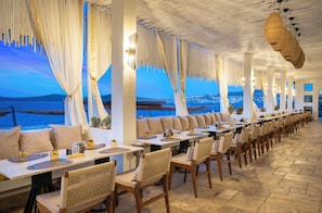2 restaurants, breakfast, lunch, dinner served; Asian cuisine