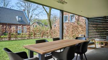 Buiten dineren