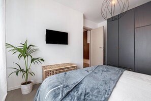 2 makuuhuonetta, silitysrauta/-lauta, ilmainen Wi-Fi, vuodevaatteet