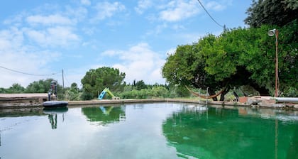 Mas Guineu, a family retreat in the heart of nature