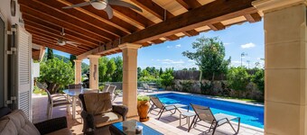 Villa 'Victoria' with Private Pool, Wi-Fi and Air Conditioning
