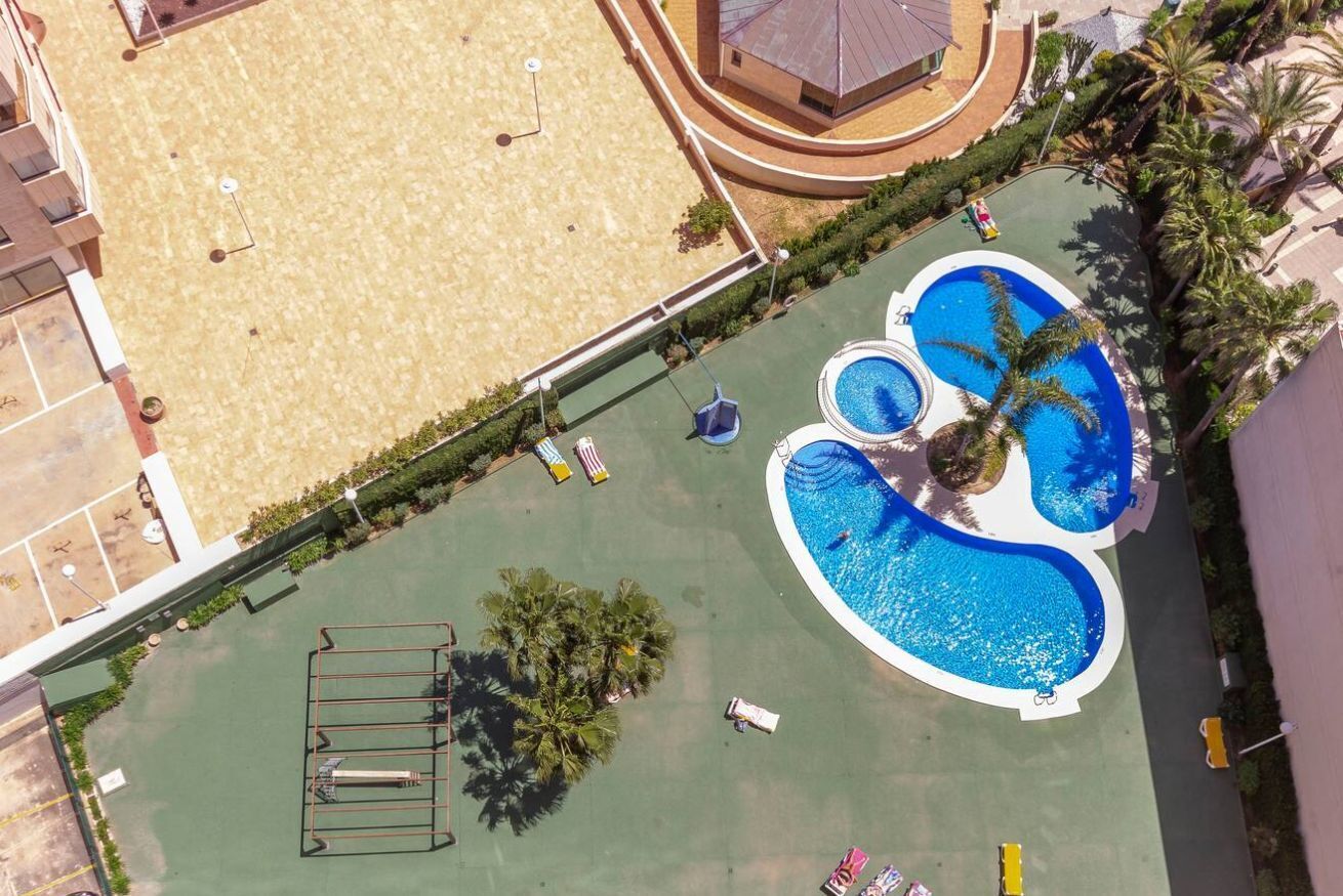 Et oppvarmet basseng