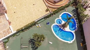 Et oppvarmet basseng