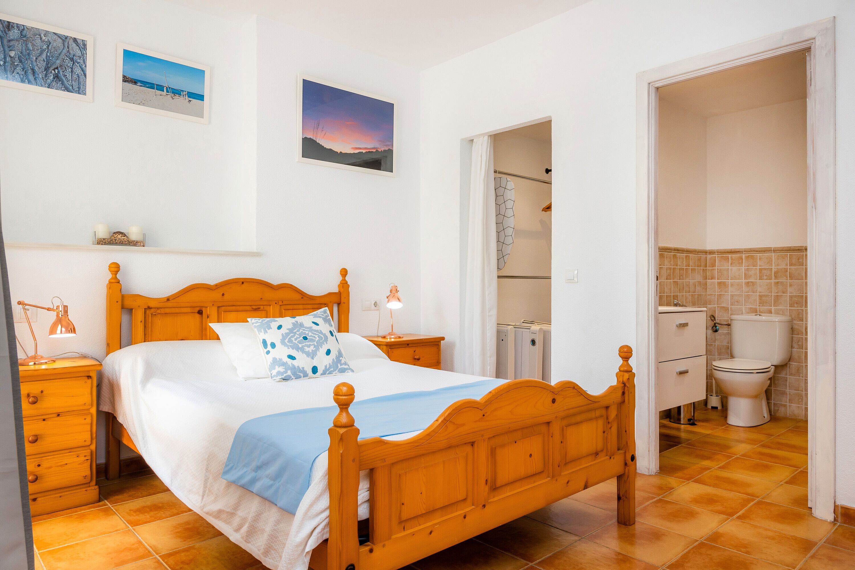 2 dormitorios, tabla de planchar con plancha, wifi gratis y ropa de cama