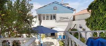 Holiday Home 'Casa Dos Afectos' with Private Terrace and Wi-Fi