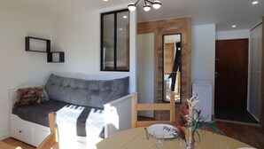 Unclassified image, 4 of 10, button - Les Gets - 1BR apartment with parking and mountain view (Les Gets)