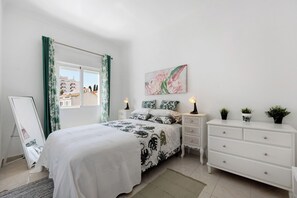 2 soverom, strykejern/-brett, wi-fi (inkludert) og sengetøy