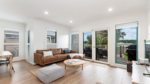 Seacroft - s a tastefully renovated townhouse ready for your next holiday.