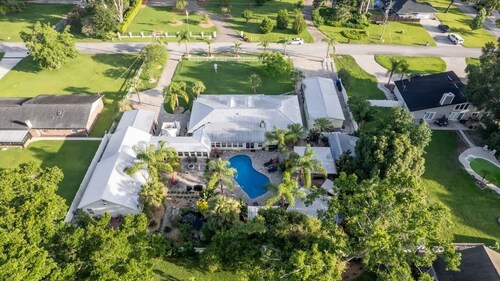 Saint Johns Oasis  - Pool, Hot Tub, Grill