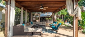 Saint Johns Oasis - Pool, Hot Tub, Grill