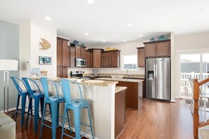 Fridge, microwave, oven, stovetop - Sunkissed Sandbar Lane (Ocean City)