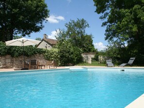 Pool - Charming Cottage with Pool in 7ha Property, Near Vineyards & Medieval Sites (Saint-Capraise-d'Eymet)