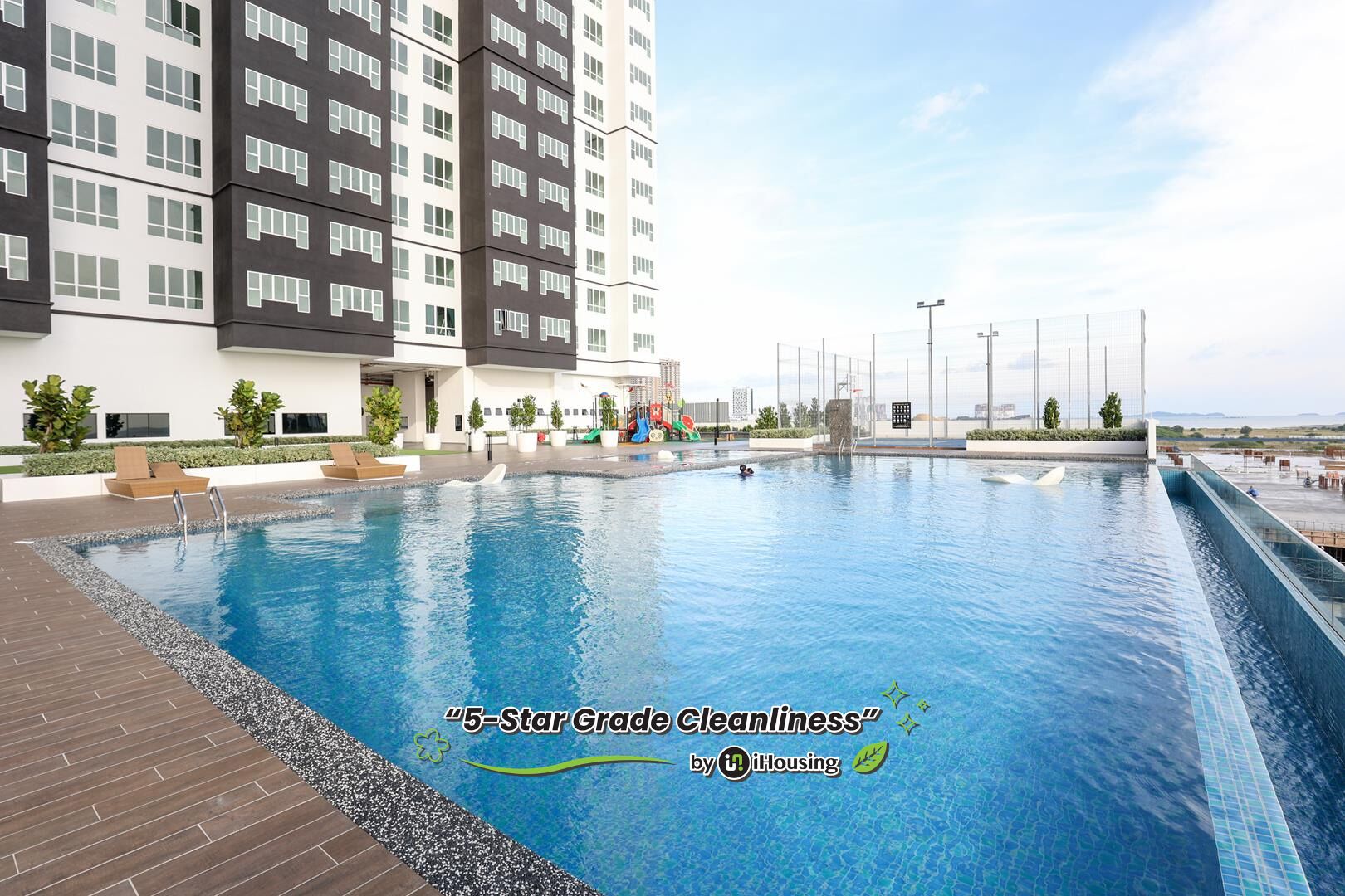 Kolam renang outdoor