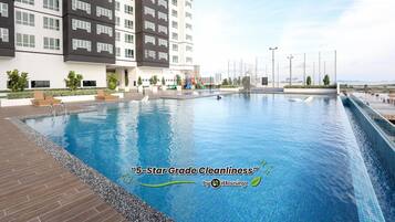 Kolam renang outdoor