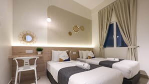 2 bedrooms, Egyptian cotton sheets, premium bedding, desk