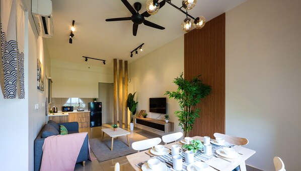 Ảnh chưa phân loại, 1 trong số 139 ảnh, nút