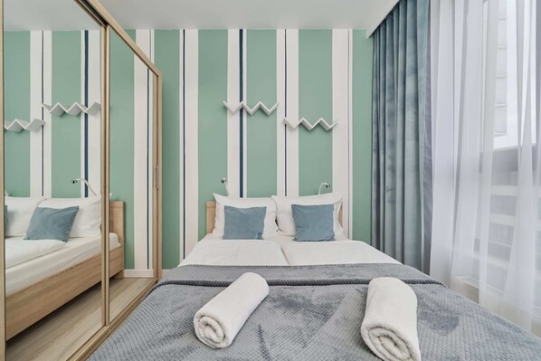 1 habitación, tabla de planchar con plancha, wifi y ropa de cama 