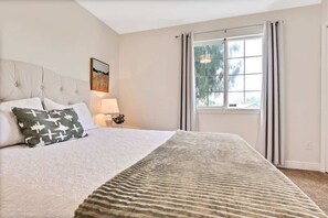 4 bedrooms, iron/ironing board, travel cot, WiFi