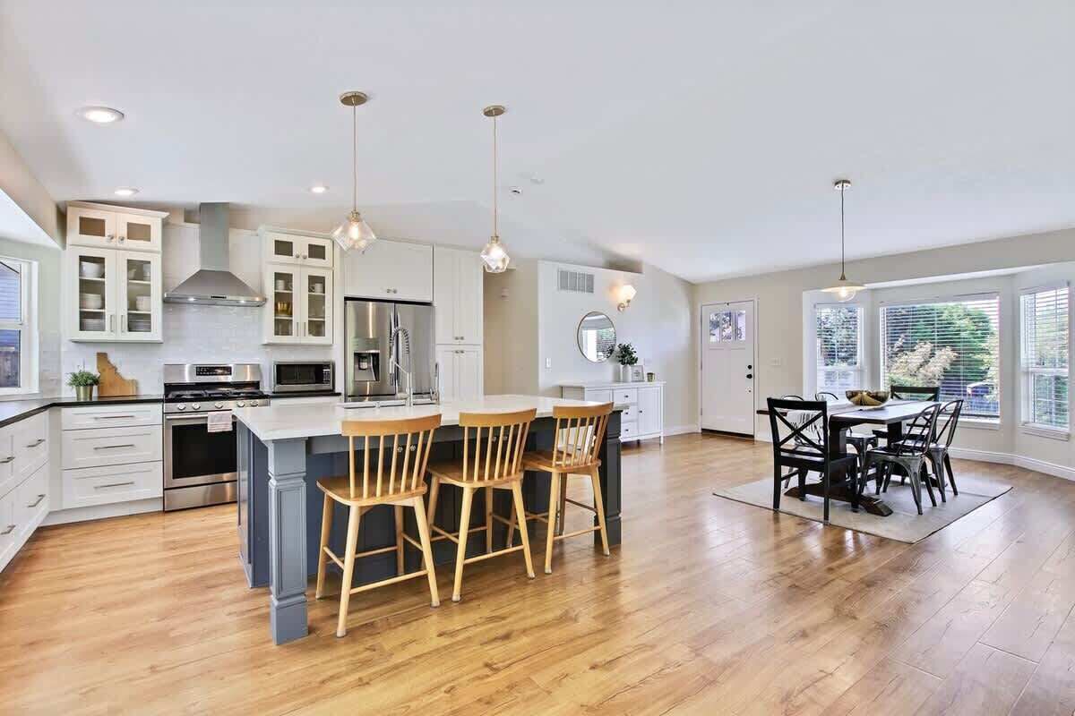 冰箱、微波炉、烤箱、炉灶