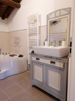 Elite Double Room | Bathroom - La Rosa Nel Verde (Lucca)