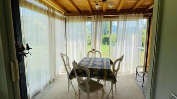 Superior-Ferienhaus | 1 Schlafzimmer, BettwÀsche aus Àgyptischer Baumwolle