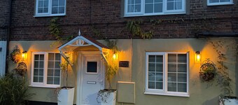 2 Bed Cosy Cottage, Bawtry - High End Accommodation