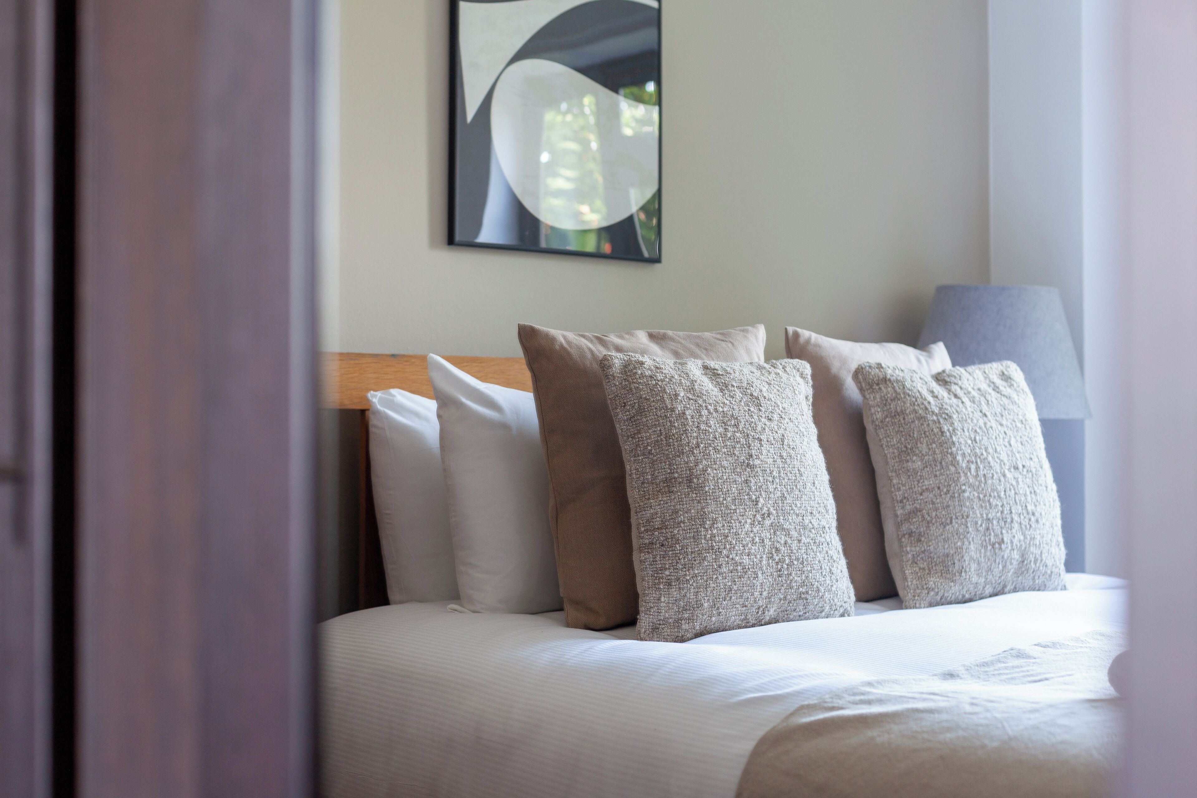 Apartment | 2 bedrooms, hypo-allergenic bedding, individually furnished