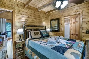 3 bedrooms, iron/ironing board, travel cot, free WiFi