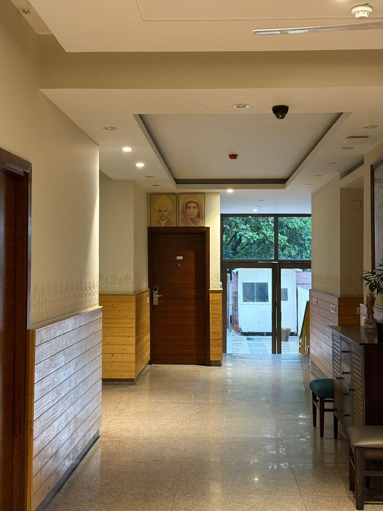 Photo - UDS Villa Scandinavian - Next to VFS, Walking to Connaught Place
