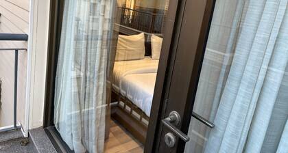 UDS Villa - Next to VFS, Walking to Connaught Place