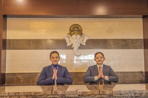 Reception - Dhauladhar Heights Resort (Dharamshala)