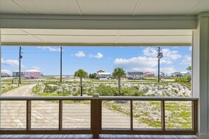 Interior - Welcome to ISLAND TIME! (St. George Island)