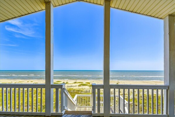 Property grounds - Welcome to Tequila Sunrise! (St. George Island)