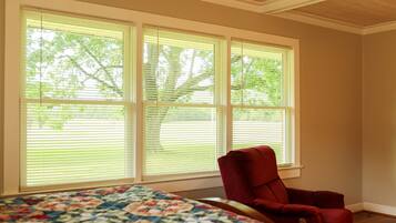 3 chambres, fer et planche à repasser, accès Internet, draps fournis