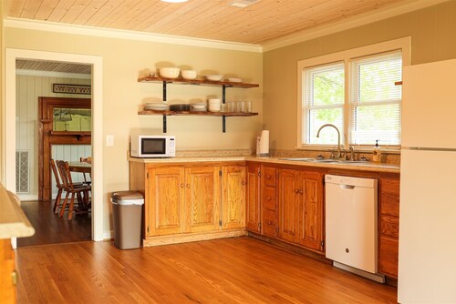 North Sauty Getaway a Fisherman's Dream