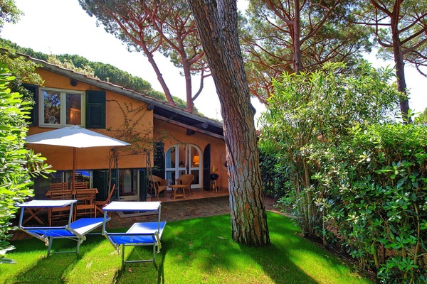 Building Exterior, Outdoor