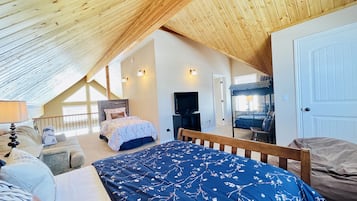 3 bedrooms, iron/ironing board, free WiFi, bed sheets