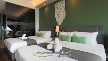 Deluxe Studio Suite, 2 Double Beds, Balcony | Egyptian cotton sheets, premium bedding, desk, iron/ironing board
