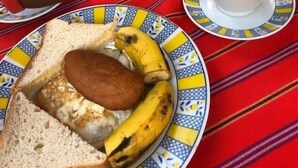 包含每日当地美食早餐