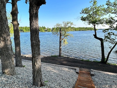Lake Days & Cozy Nights | Your Lake Victoria Escape