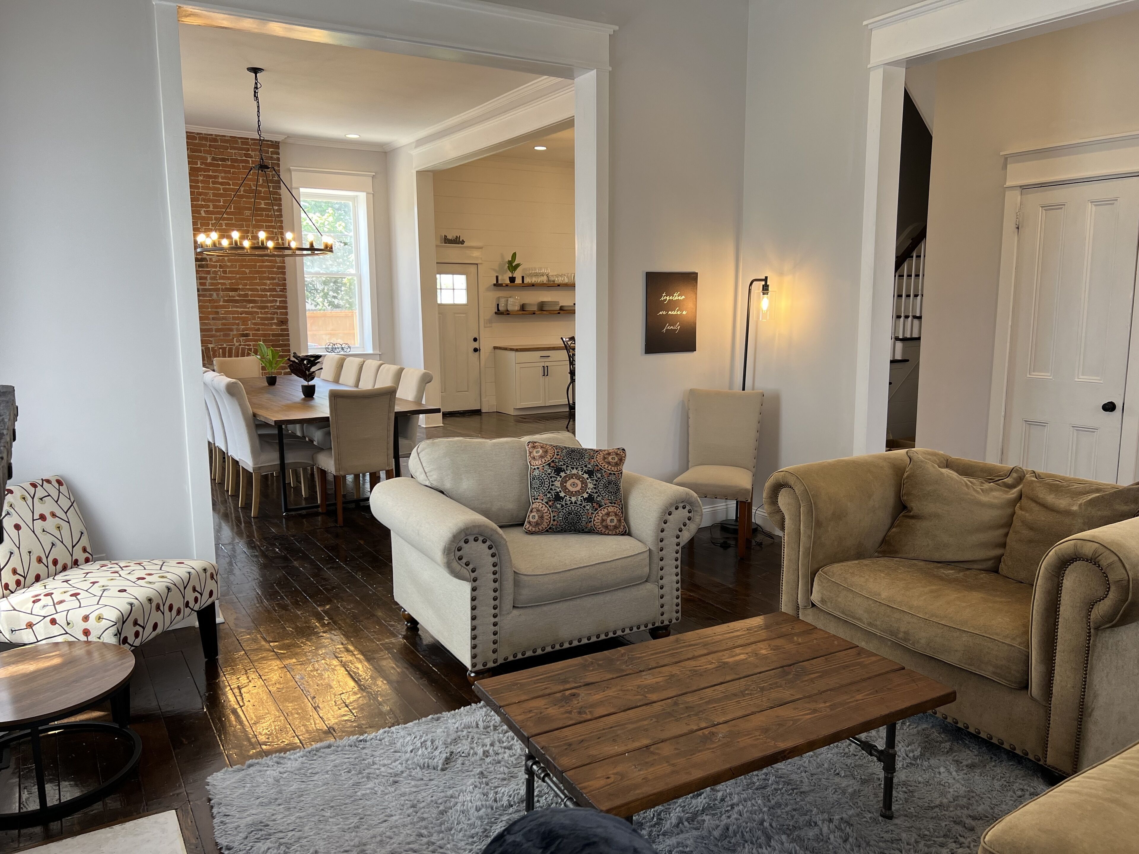 Historic 3 Story Home - Sleeps 20! - 세인트루이스