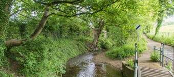 Vine Cottage - a holiday let by Bloom Stays that sleeps 4 guests in 2 bedrooms