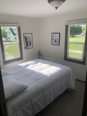 2 bedrooms, free WiFi, bed sheets