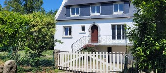 Maison Familiale Avec Jardin au Calme
