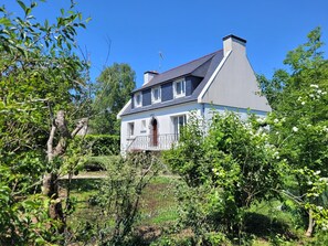 Exterior - Maison Familiale Avec Jardin au Calme (Trégunc)