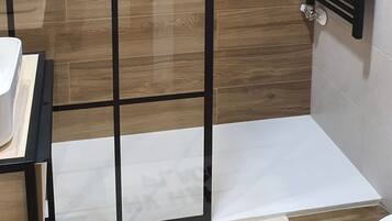 Habitación familiar doble + baño privado | Badezimmer