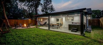 Serene 4-Bed Getaway - Hot tub & Fire Pit